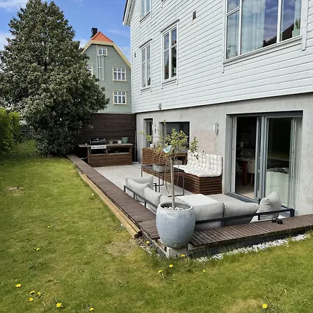 Appartement Modern Near Ons 2026 &